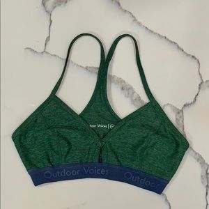 Outdoor Voices Steeplechase Bra in Hunter Green 🌿